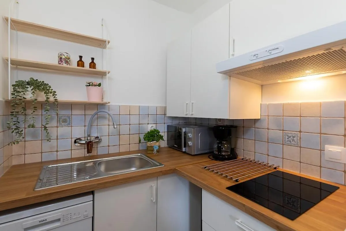 Studio Apartment Lea With Free Bikes Porec Croatia