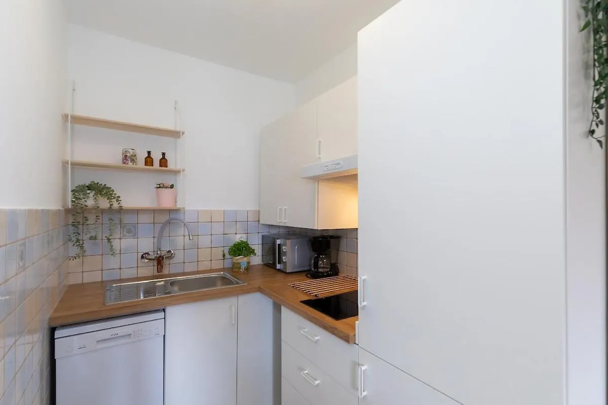 Studio Apartment Lea With Free Bikes Porec